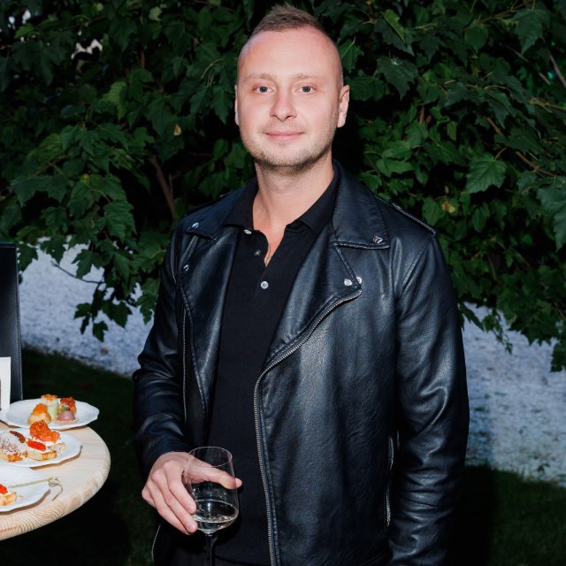 Кирилл Комаров